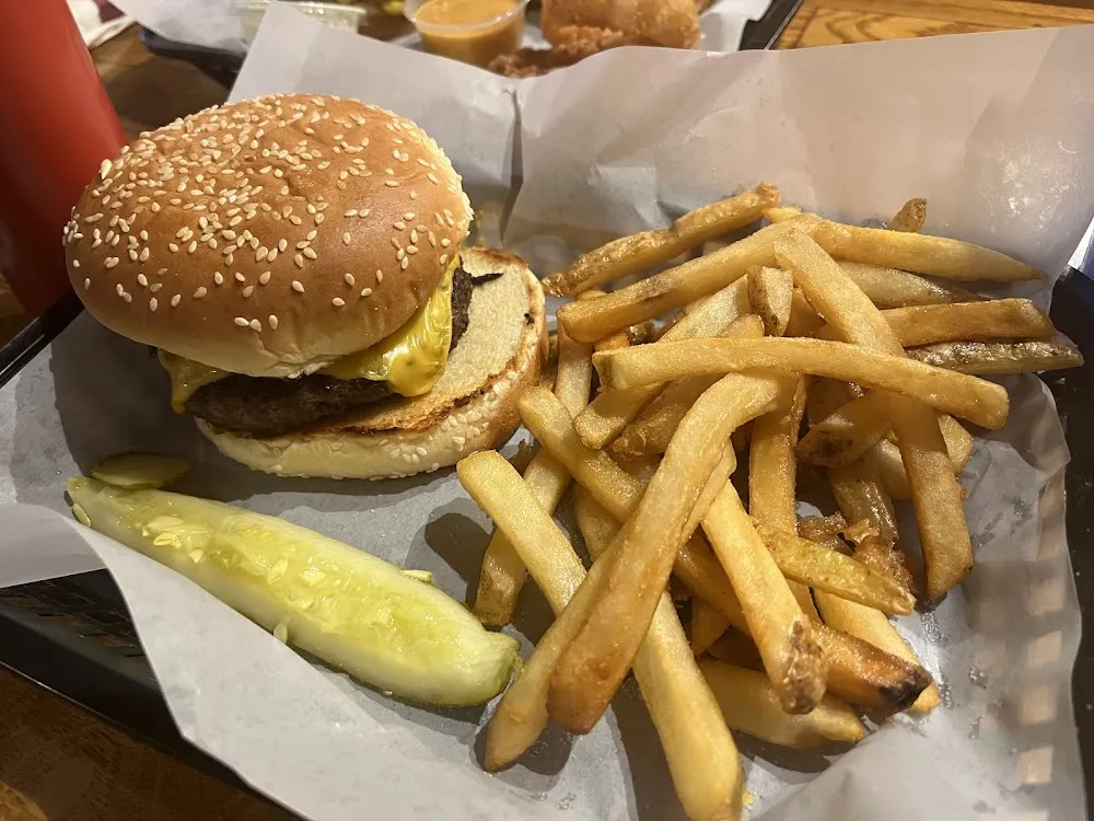 Cheeseburger with Fries